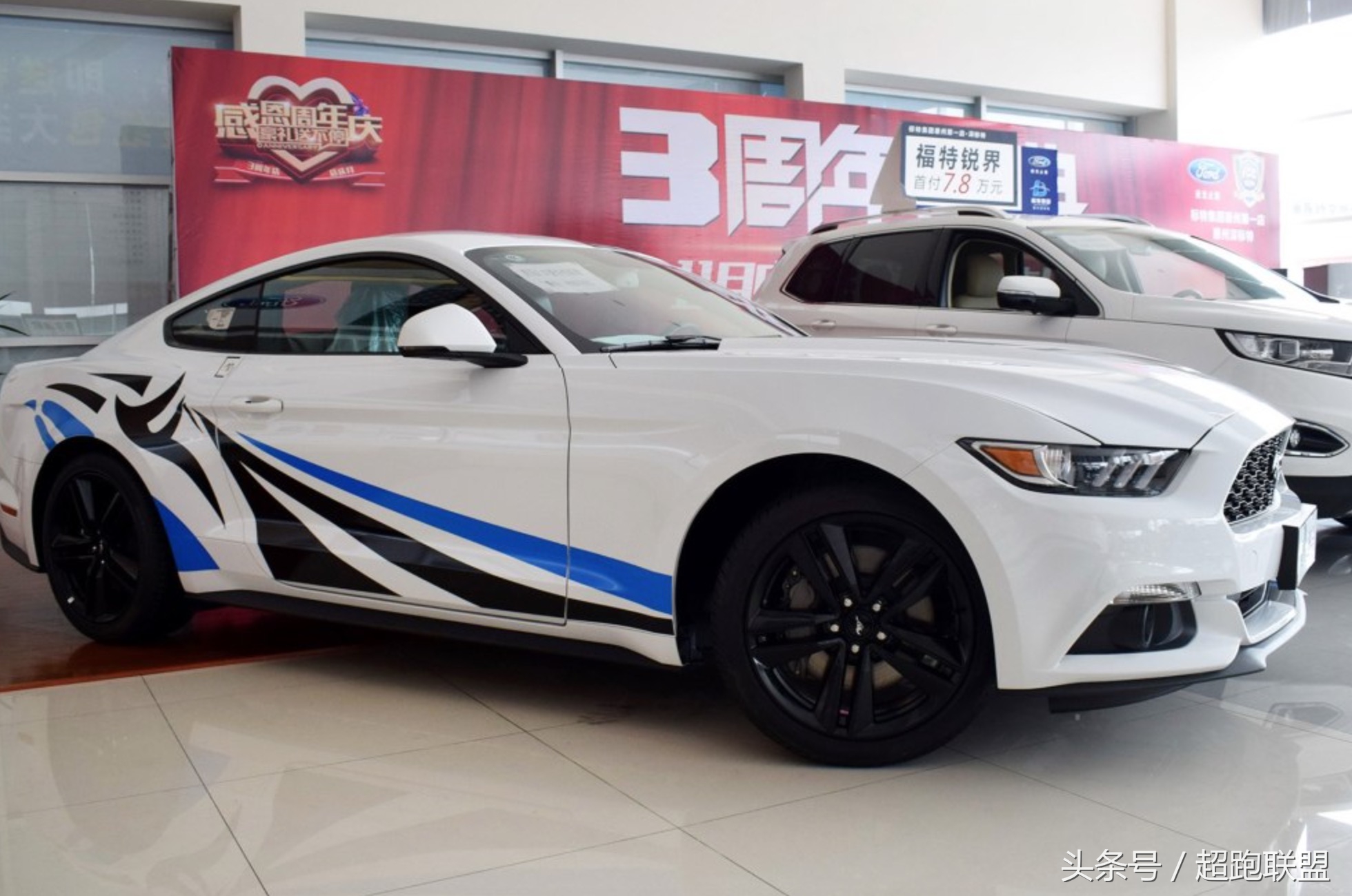 美式野马肌肉车几缸,新款2.3t福特野马