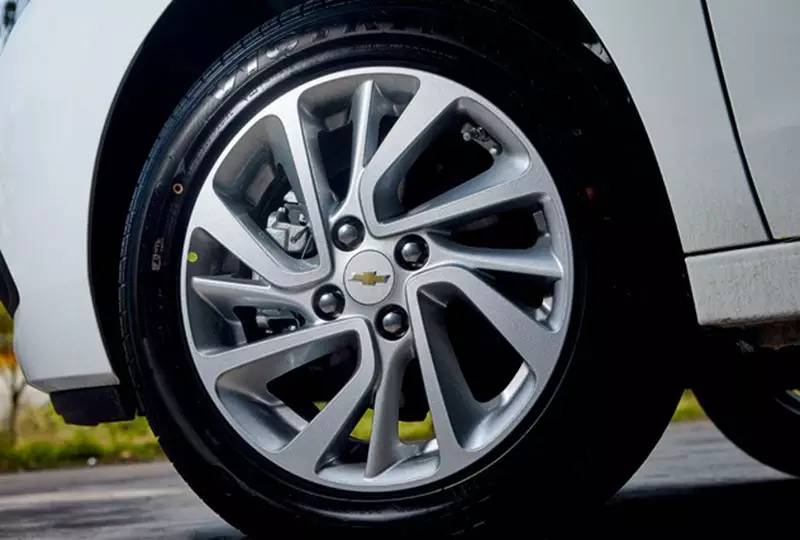 雪佛兰乐风rv保险图解,雪佛兰乐风rv改装图片