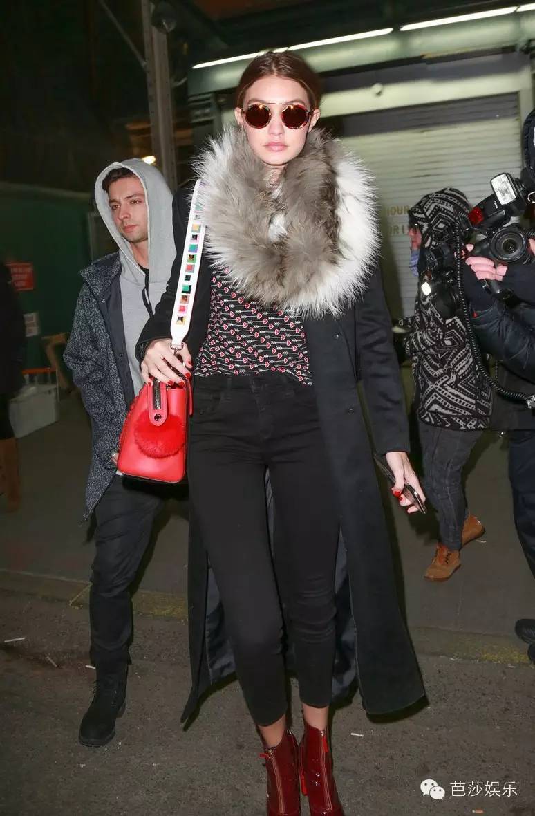 gigihadid私服都是神仙单品,gigihadid化妆包