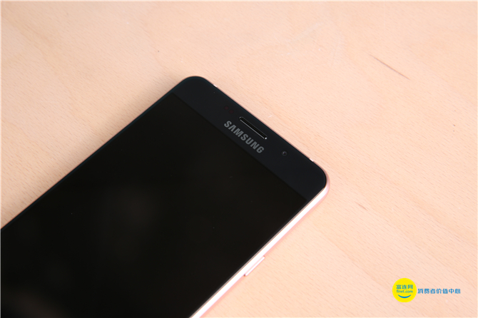 三星galaxya72018刷新率多少,三星galaxya72016版多少钱