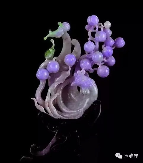 粉色紫罗兰翡翠,女人喜爱的珠宝