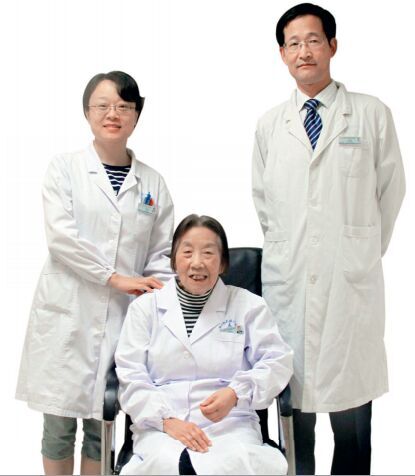 我院肿瘤专家徐荷芬教授荣获江苏省“国医名师”称号