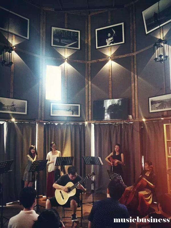 赋格威士忌酒吧,赋格酒吧