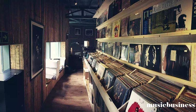 赋格威士忌酒吧,赋格酒吧