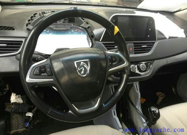 宝骏新款两厢车曝光,宝骏全新车型曝光设计硬派