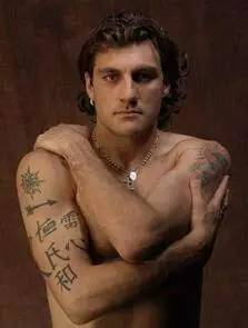 有藏文纹身的球星,有汉字纹身的球星