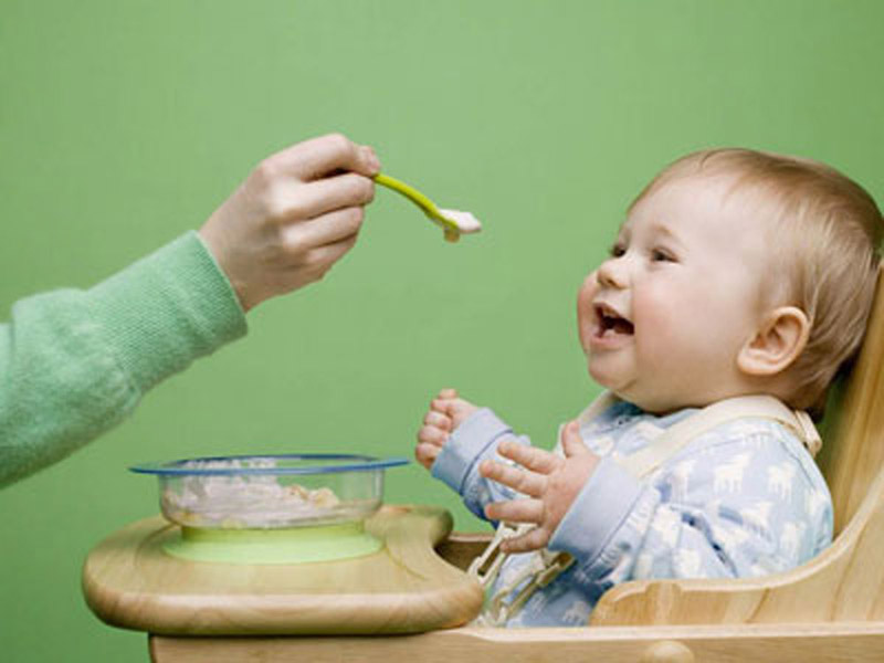 宝宝便秘医生说法,宝宝大便发红一定是出血吗