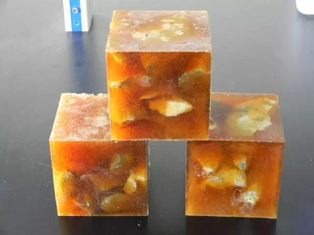 蜜蜡的造假手段,各种造假蜜蜡都会暴露出真身