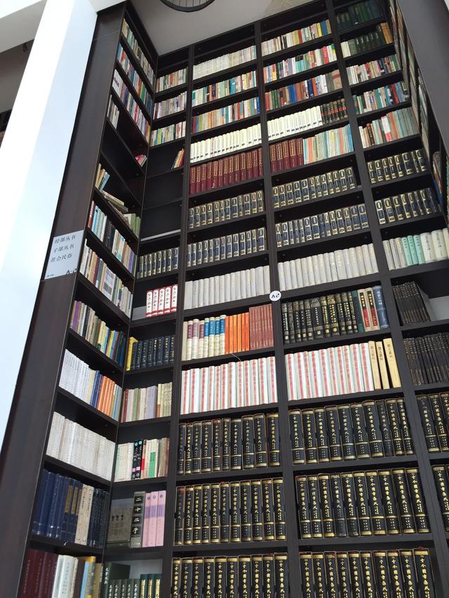 高晓松晓书馆完整版,高晓松晓书馆现状