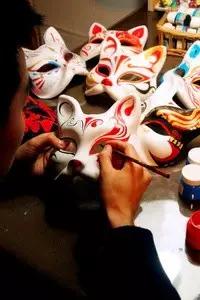 山寨版《最后的晚餐》：面具，虚伪时代的生活野心。|干货