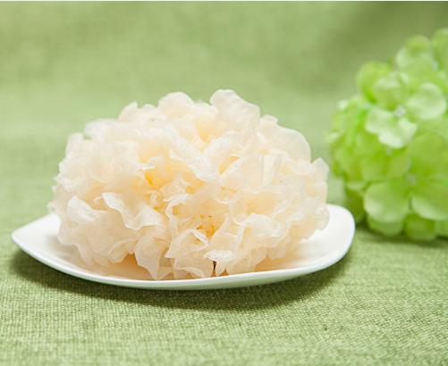 新鲜银耳的正确煮法,新鲜银耳吃多会不会肚子胀