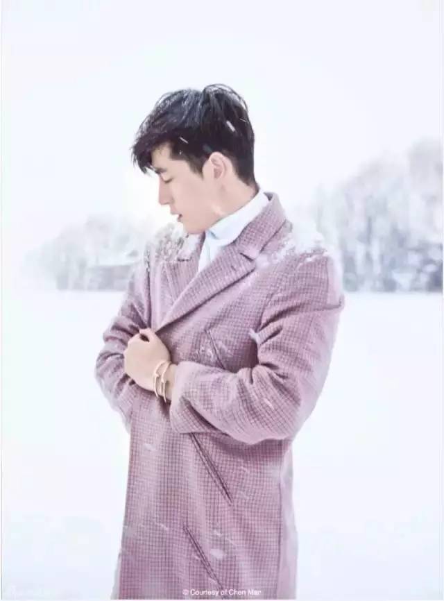 是胡也是霍，情人节伙着过，为什么最近这本时尚杂志卖疯了？