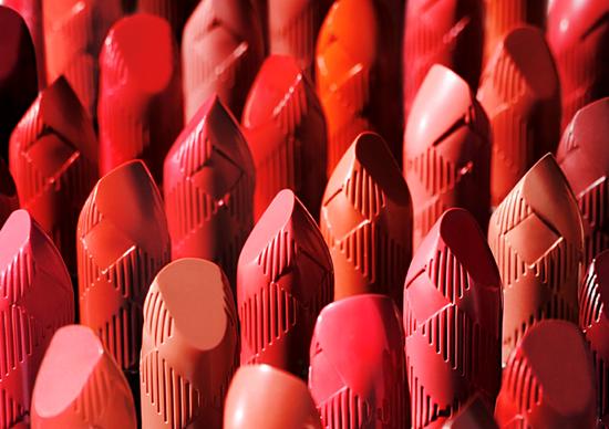 复古姨妈红值得买吗,复古红和姨妈红的区别