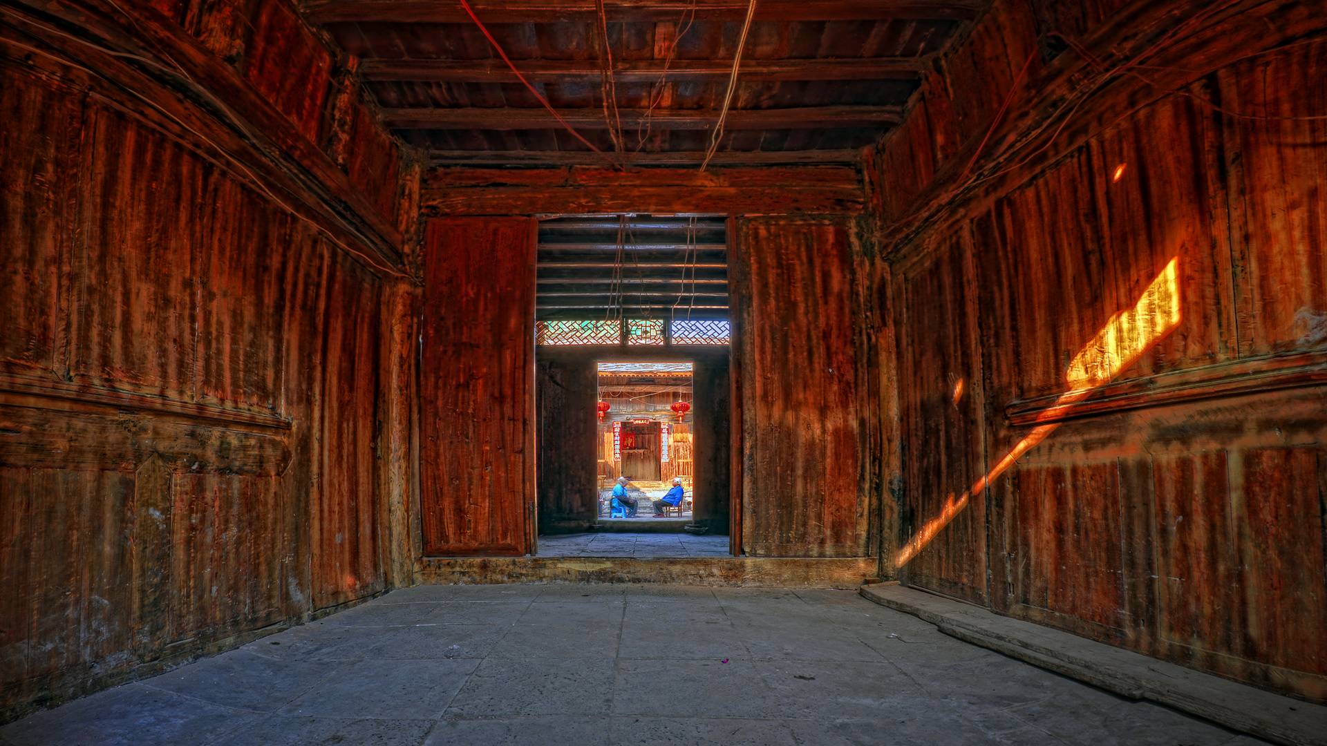 看看如今旧州镇终于找到了历史上夜郎自大的底气