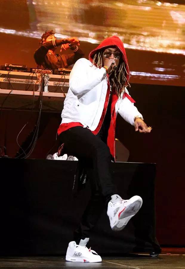 盘点2022年大牌畅销运动鞋,23年最值得买的运动鞋