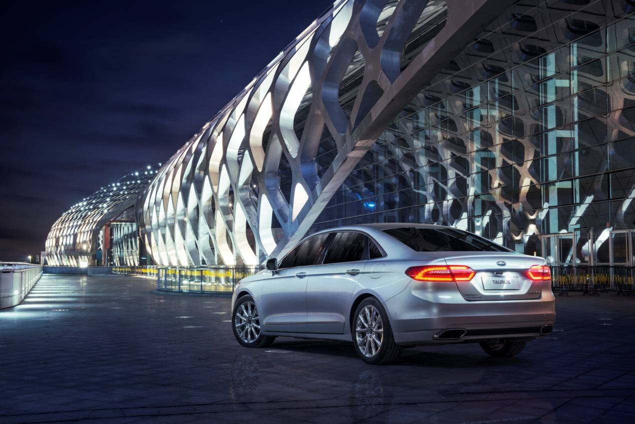 试驾最新款福特金牛座,试驾福特金牛座最新款