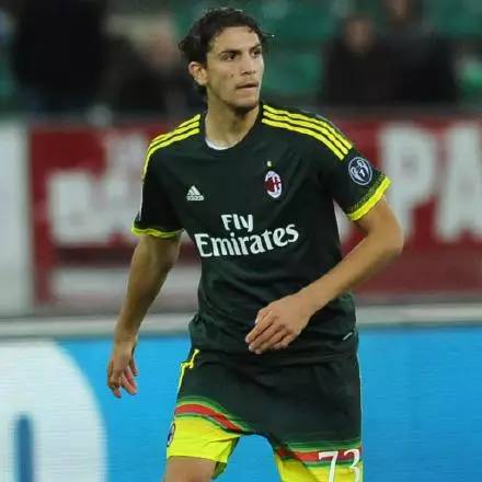 ［综述］今日新闻点滴之20160218——三十年贝氏米兰