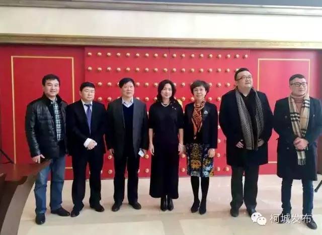 重磅龙威新材料敲响柯城“新三板”挂牌第一钟