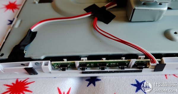 【良心定价的网吧利器，槽点需改进】惠科HKCX320曲面一体机拆机、升级配件及评测