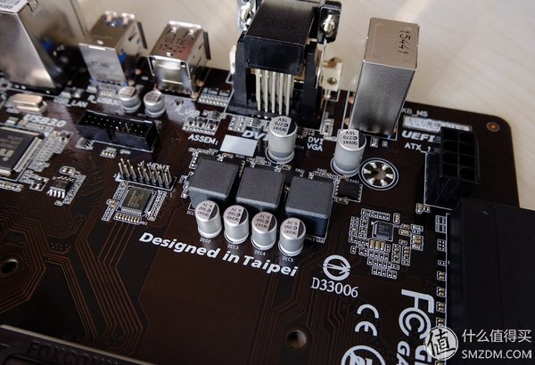 【良心定价的网吧利器，槽点需改进】惠科HKCX320曲面一体机拆机、升级配件及评测