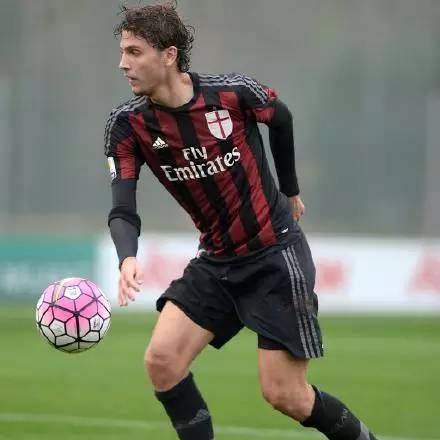 ［综述］今日新闻点滴之20160218——三十年贝氏米兰