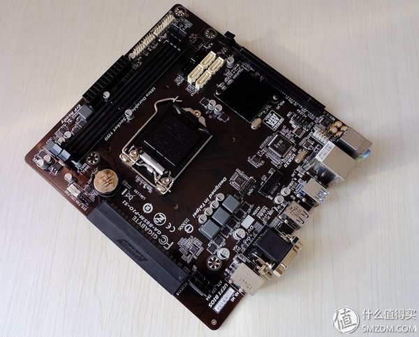 【良心定价的网吧利器，槽点需改进】惠科HKCX320曲面一体机拆机、升级配件及评测