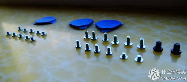 【良心定价的网吧利器，槽点需改进】惠科HKCX320曲面一体机拆机、升级配件及评测