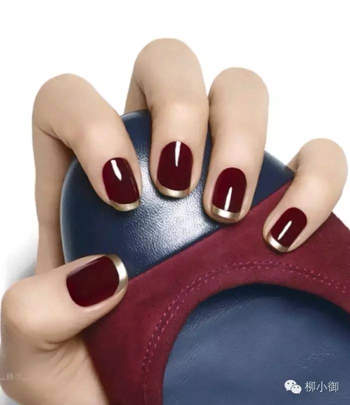 红绿搭配的美甲新年,同学会装b的最高境界