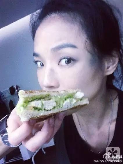 瘦身｜快到夏天露肉季减肥又成当务之急！赶快来学习一下明星的减肥秘笈吧！