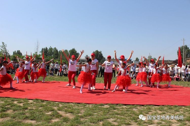 运动风青春活力四射,青春活力满满的运动气息扑面而来