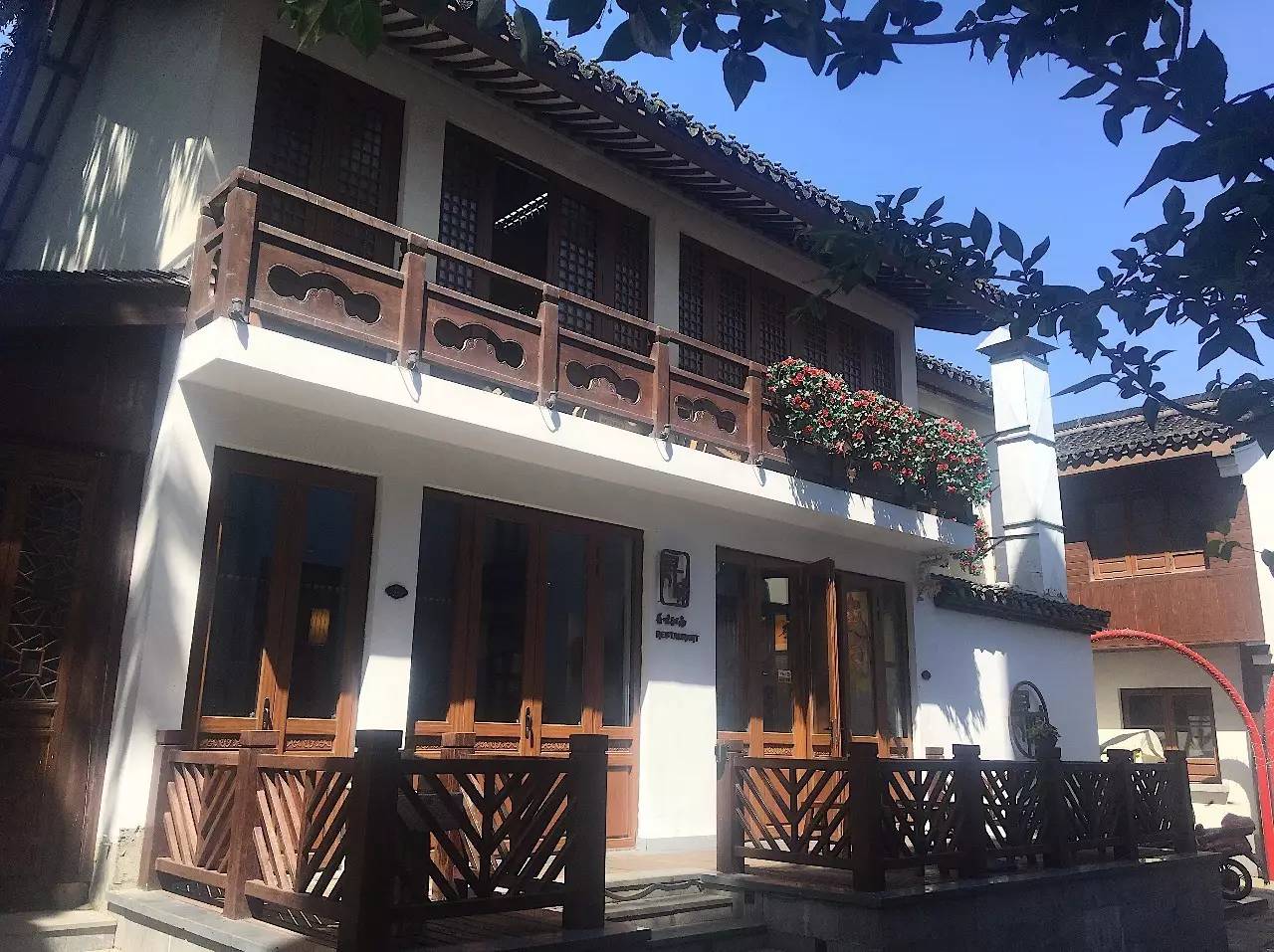 6张桌子，2个包厢，城南这家连导航都搜不到的私房小馆子，却藏着《食神》级别的蛋炒饭……