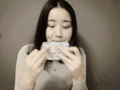 舔酸奶盖,舔酸奶盖减肥效果好吗