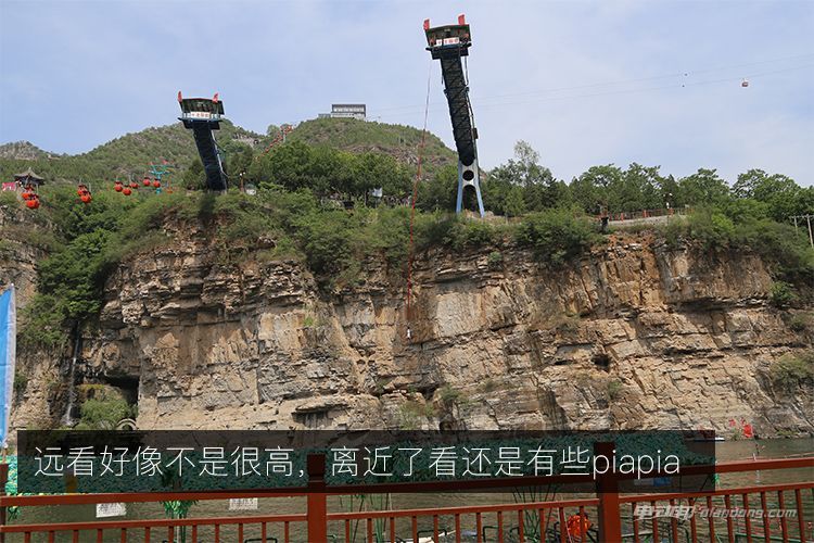 开着奔驰260的视频,开着es200去旅游是什么样的体验