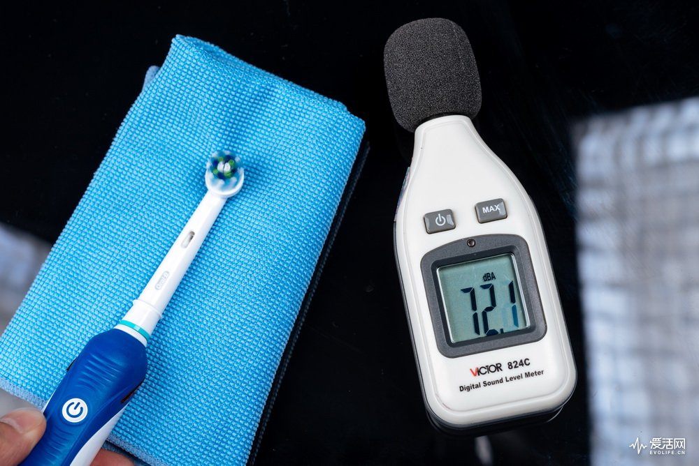 飞利浦和欧乐b电动牙刷哪个好,欧乐b与飞利浦电动牙刷哪个好