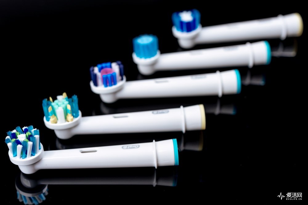 飞利浦和欧乐b电动牙刷哪个好,欧乐b与飞利浦电动牙刷哪个好