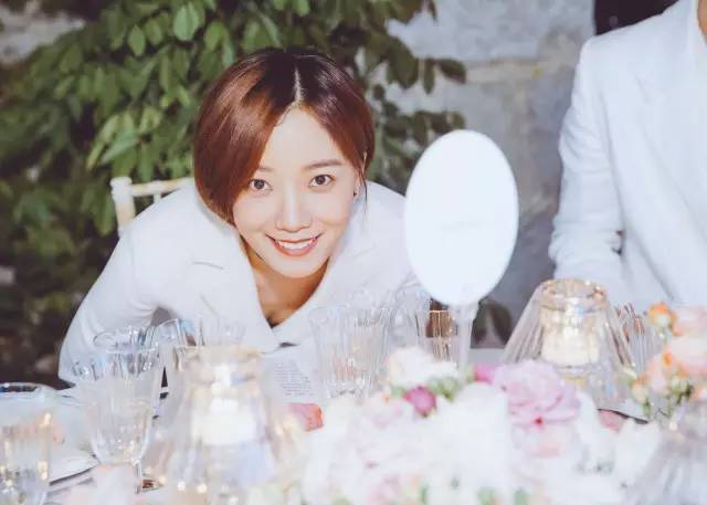 迪奥dior高定秀,迪奥早春红毯