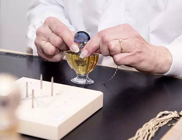 dior纪梵希香奈儿,纪梵希和娇兰什么关系