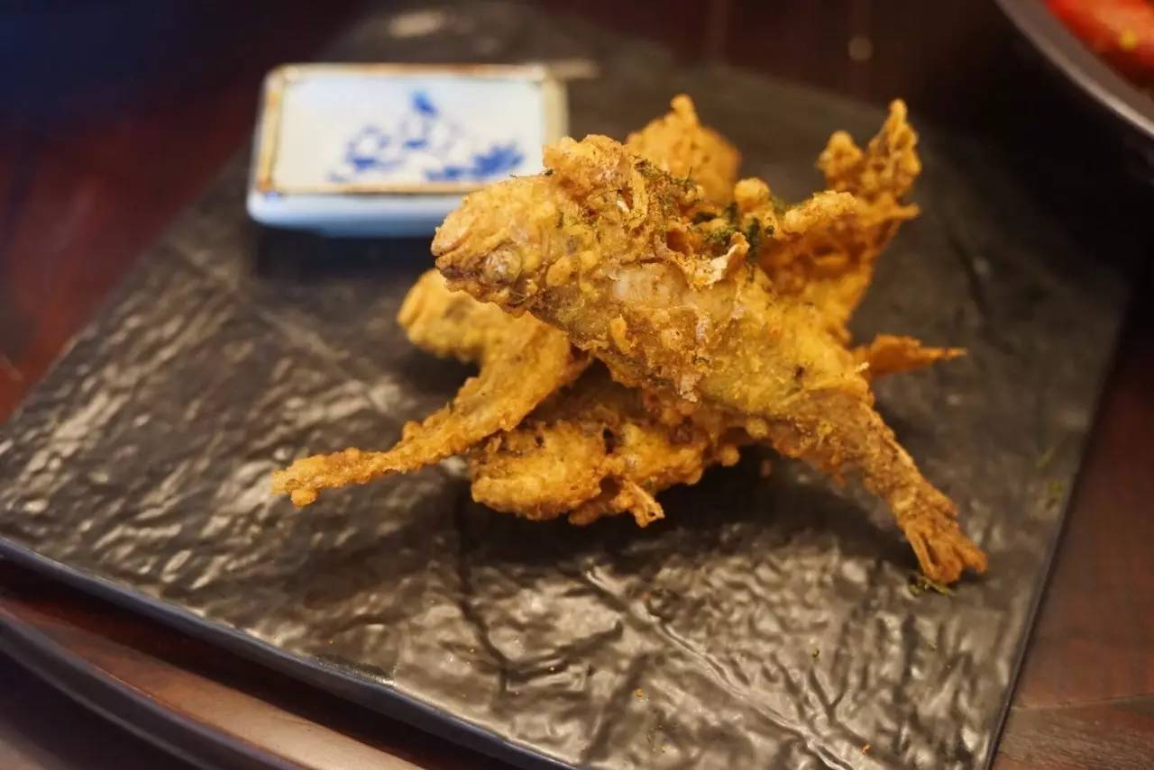 6张桌子，2个包厢，城南这家连导航都搜不到的私房小馆子，却藏着《食神》级别的蛋炒饭……