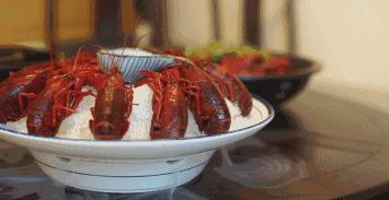 6张桌子，2个包厢，城南这家连导航都搜不到的私房小馆子，却藏着《食神》级别的蛋炒饭……