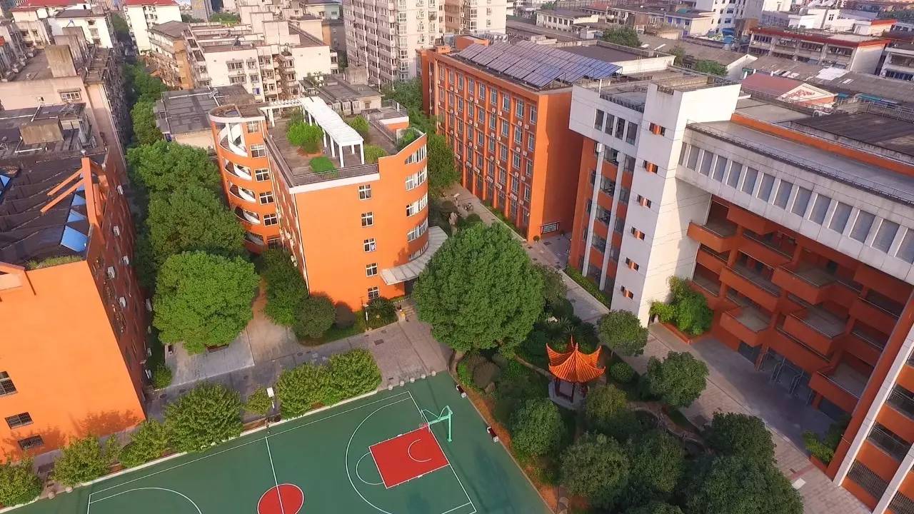 快来，全宇宙最傲娇的公众号带你走进长沙市十一中！