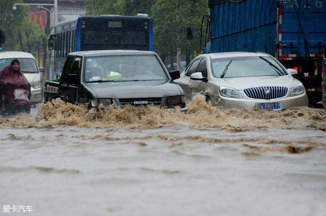 车牌丢了如何补办,车牌丢了应该如何补办呢