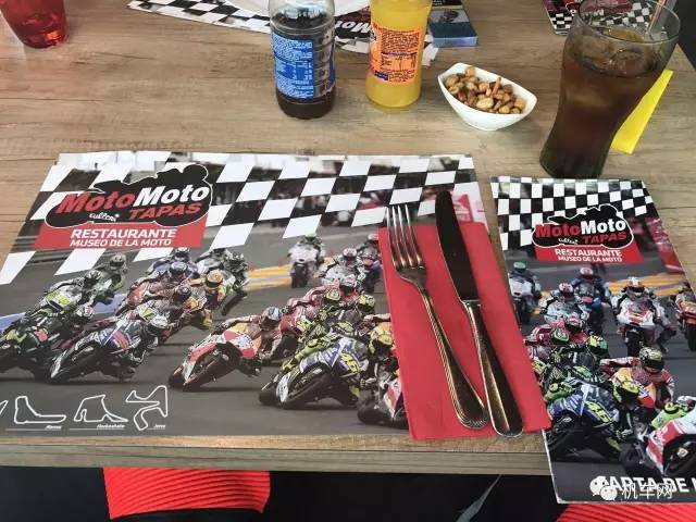 摩托车主题餐厅,这样的餐厅风扇灯你想拥有吗