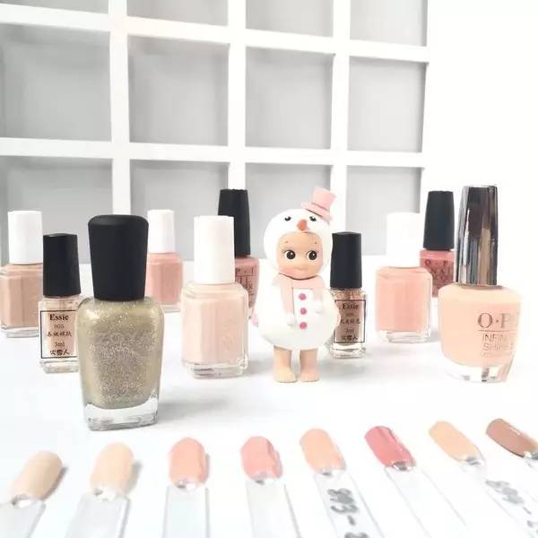 作为一个温柔的姑娘，每天却想给你点颜色瞧瞧