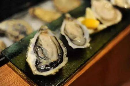 生蚝！生蚝！不可描述的功能让国人着迷，今天老广教你“蚝门九式”，从普通吃货晋级资深老饕