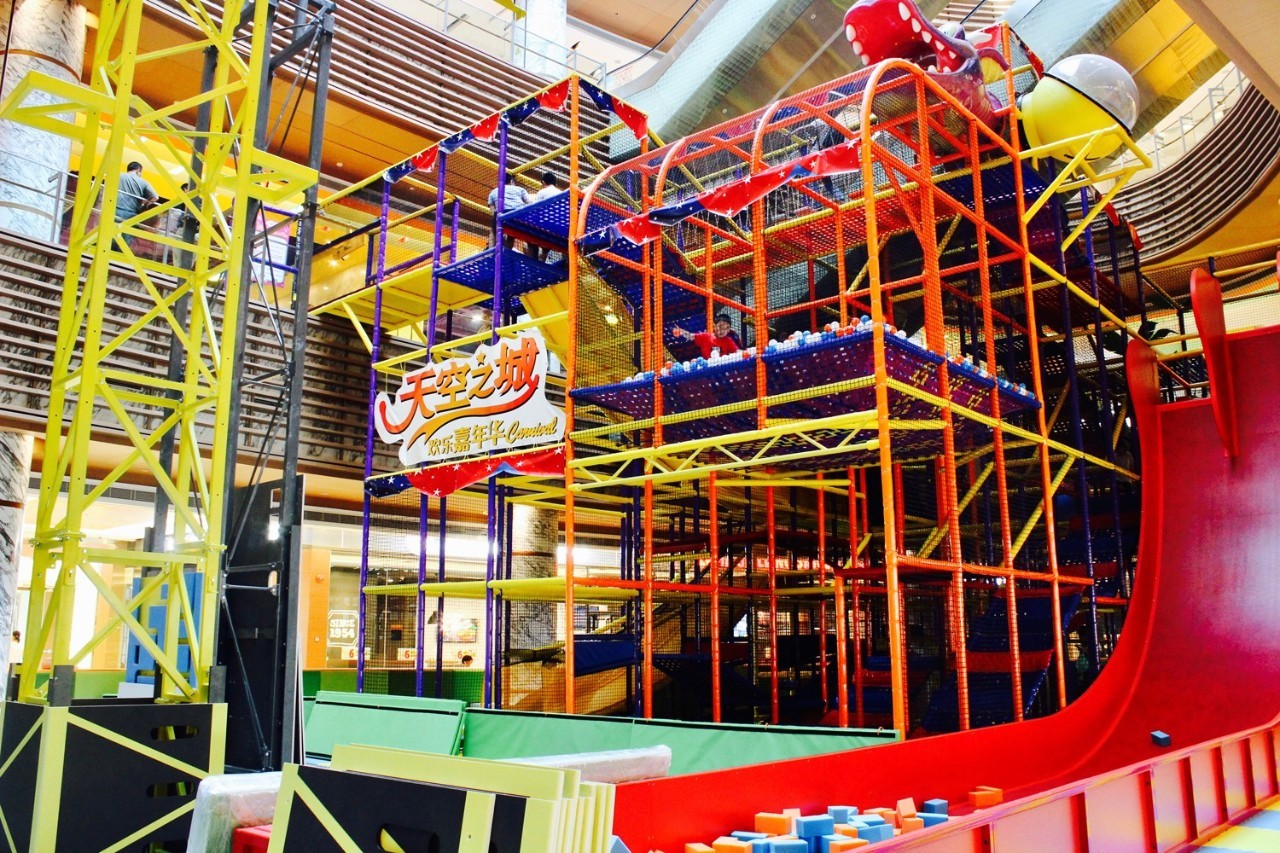 一家新开的大型游乐场,开一家一千平儿童室内游乐场