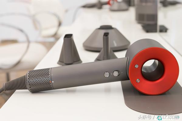 三千买戴森吹风机,三千元钱吹风机