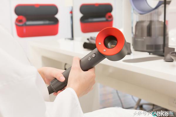 三千买戴森吹风机,三千元钱吹风机