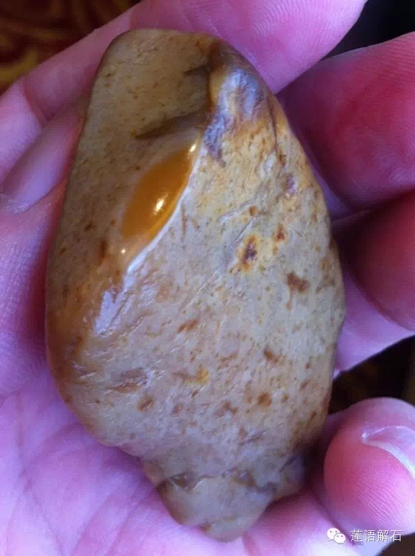 昌化田黄石与寿山田黄石哪个更好,寿山田黄石和昌化田黄石哪一种贵