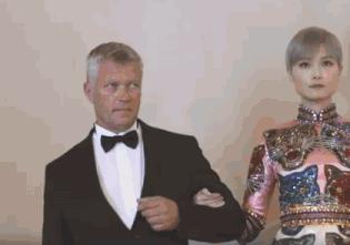 李宇春戛纳红毯秀被评为最佳着装,李宇春stop表演