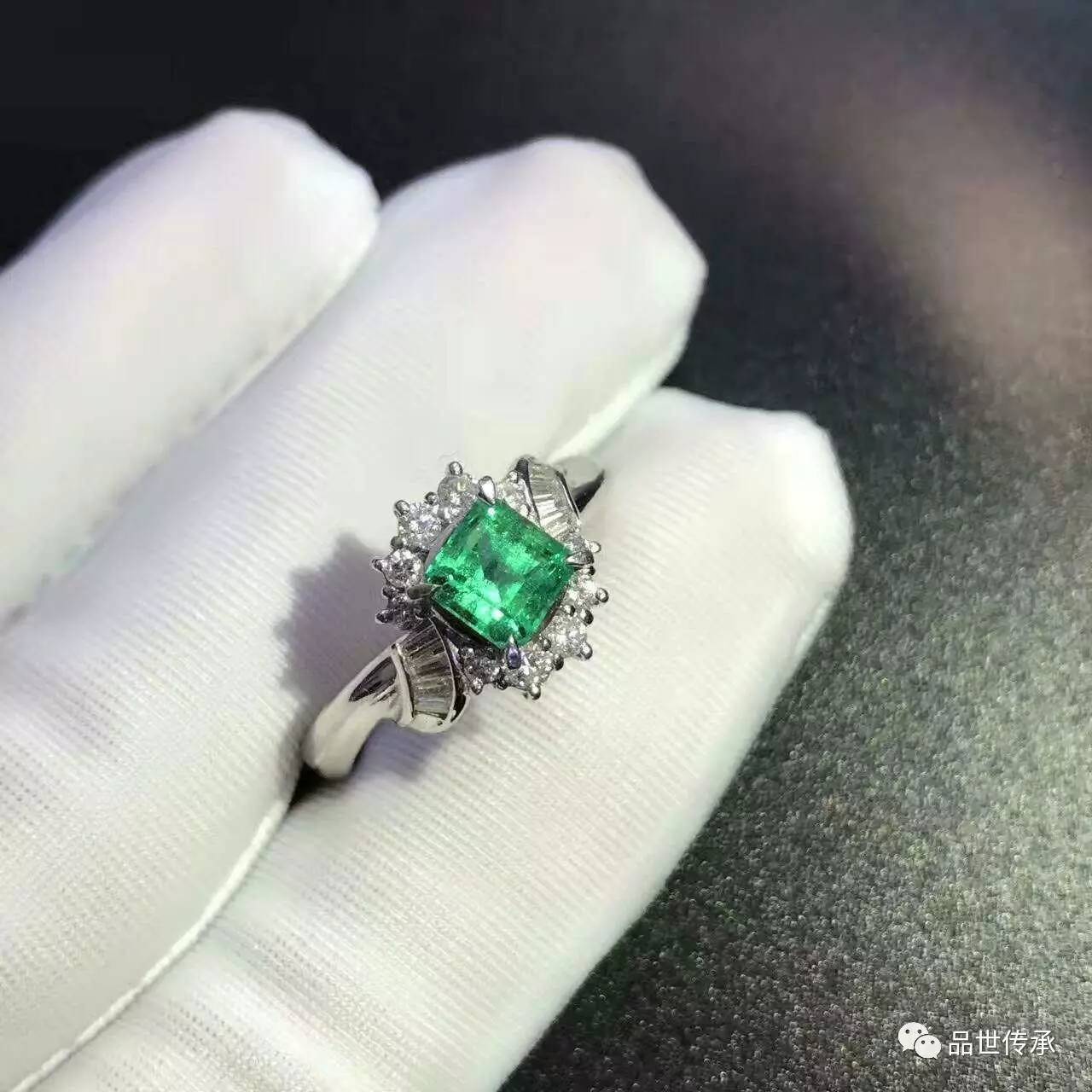 祖母绿戒指女款,祖母绿戒指